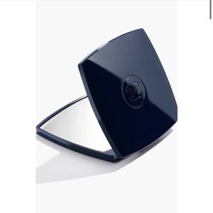 CHANEL LIMITED EDITION Navy Compact Duo Mirror